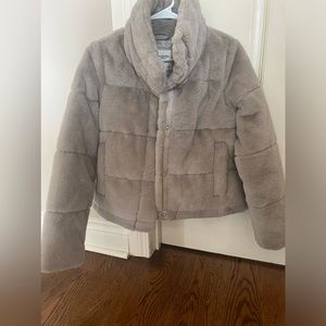 Abercrombie & Fitch puffer